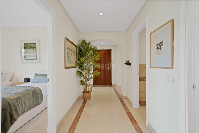 Foto ff994243-76bd-4634-b5af-fb0bfb892095. Apartament amb calefacció aparcament piscina a bahía de Marbella Marbella