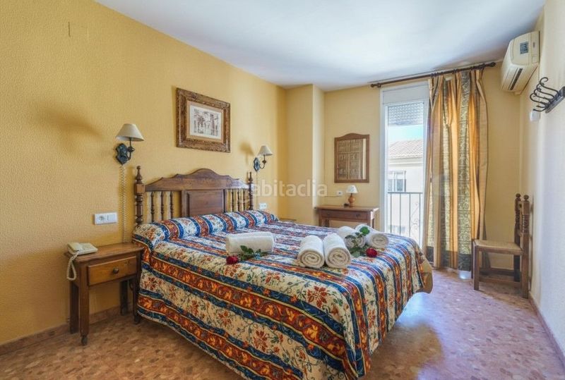 Foto e88d1239-2bd5-4ffc-a6b1-8b33f43dabc4. Edifici a Centro Ronda