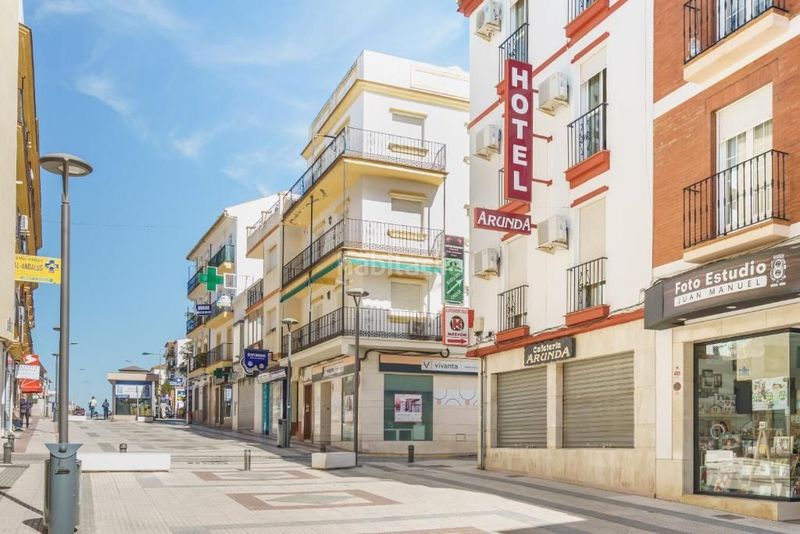 Foto e982d3e3-73f3-4773-a72a-db49badca0ca. Edifici a Centro Ronda