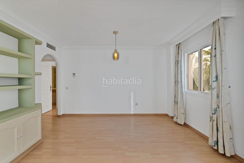 Foto 6b95882d-d6f0-4eb2-8199-4e065e47d4b4. Apartament amb aparcament piscina a La Carolina - Guadalpín Marbella