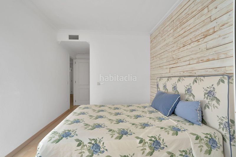 Foto be884f5d-7265-411d-894b-f98bfc65a330. Apartament amb aparcament piscina a La Carolina - Guadalpín Marbella