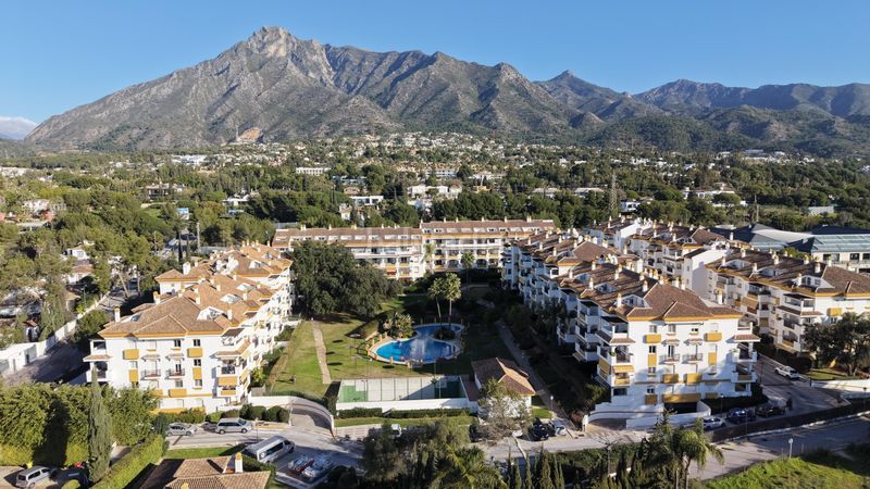 Foto defa1b08-d1f4-4330-b319-ea45e5349ad8. Apartament amb aparcament piscina a La Carolina - Guadalpín Marbella