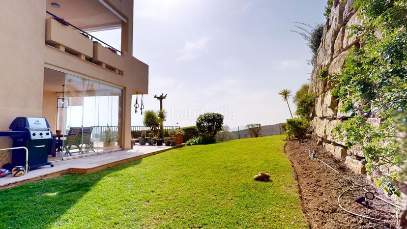 Foto 969a9db1-07ff-4112-8680-99df1d02da66. Apartament amb calefacció aparcament piscina a El Paraíso Benahavís