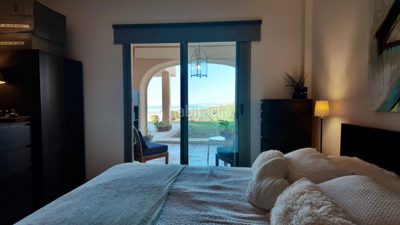 Foto b248338d-81f9-42d9-a50a-31b73bcf3913. Apartament amb calefacció aparcament piscina a El Paraíso Benahavís