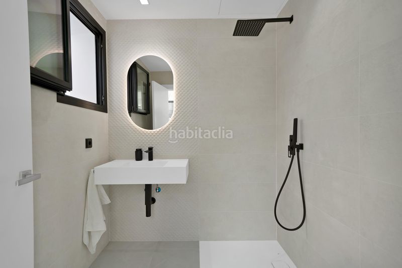 Foto f3955812-7f50-4c6a-be49-5b85a6c91910. Xalet amb calefacció aparcament piscina a La Quinta Benahavís