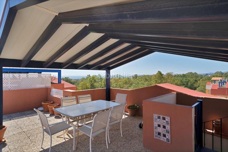 Foto 03f4d780-31cb-41b7-8a36-751f18db58d6. Ático penthouse living with sea views solarium atala... en Estepona