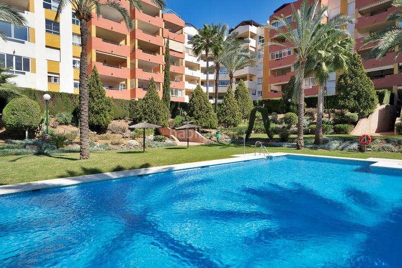 Foto 6b7729f2-af01-45ff-8bf2-841e3f27d023. Ático penthouse living with sea views solarium atala... en Estepona