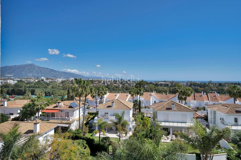 Foto 97745210-413a-42b8-905c-f9c28ca08a2e. Ático penthouse living with sea views solarium atala... en Estepona