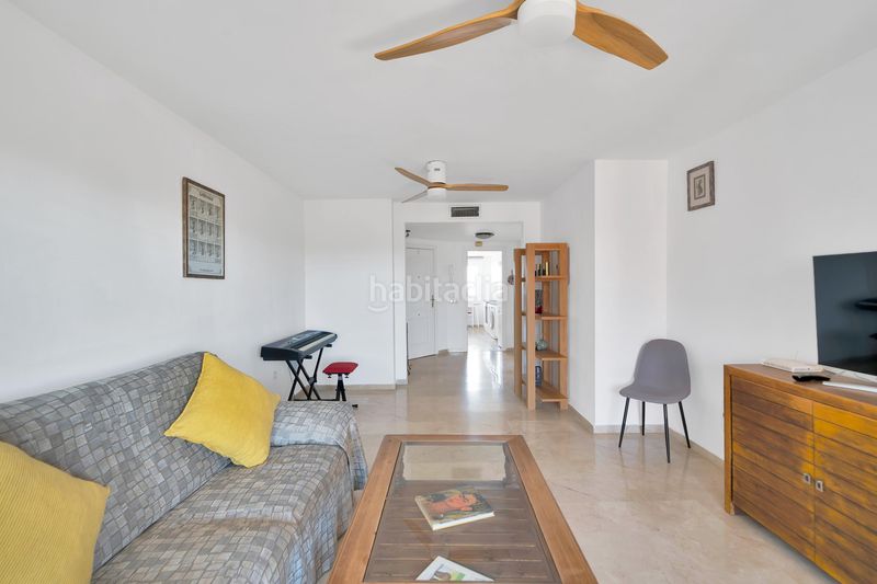 Foto fea8ef04-5c75-4d3e-9754-2d8ff56a4e6a. Ático penthouse living with sea views solarium atala... en Estepona