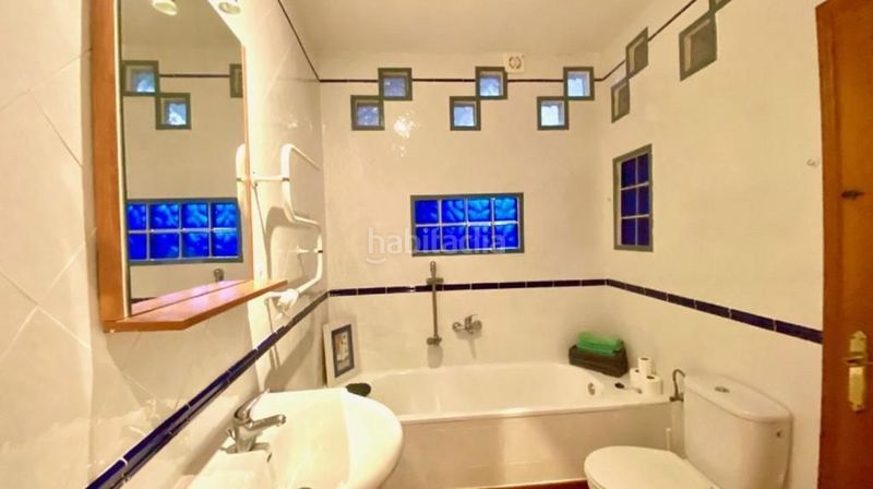Foto 5e8cc69a-ca08-4da5-b38e-6eaeed27b701. Edifici a Casarabonela