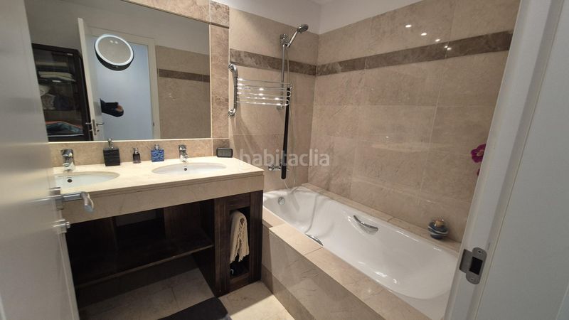 Foto 5e01ed60-c7ec-494f-9003-93c7205525bb. Apartament amb aparcament piscina a Los Flamingos Benahavís