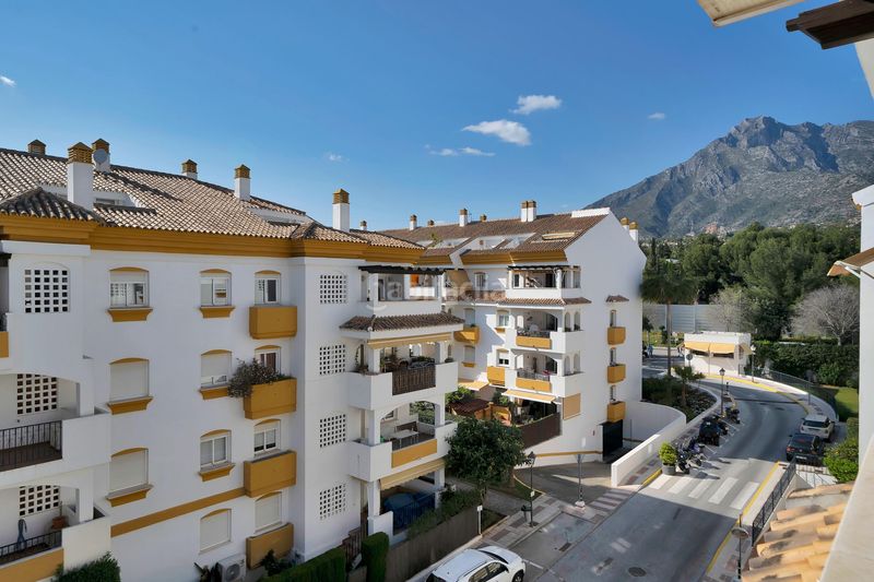 Foto 57e6868d-15c2-4a47-b3c0-3d942c8d95fb. Àtic amb aparcament piscina a La Carolina - Guadalpín Marbella