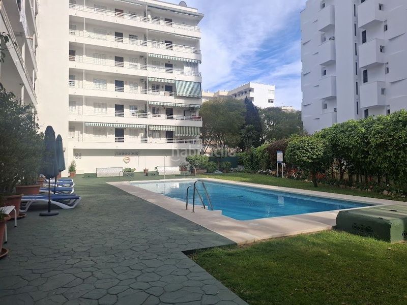 Foto cf9f82f8-b652-4422-88e6-1803c9962d86. Apartament amb piscina a Playa de la Fontanilla Marbella