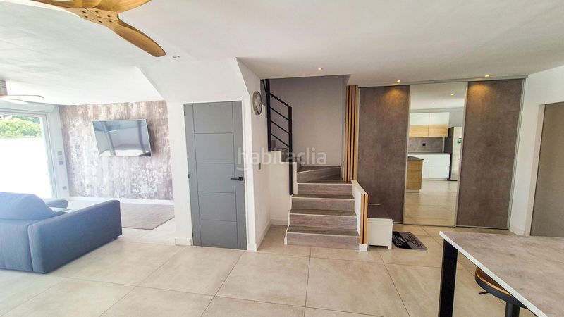 Foto 92af6346-bb3d-44a3-990f-4f1ccedd2249. Casa adossada amb aparcament piscina a la cala Mijas Mijas