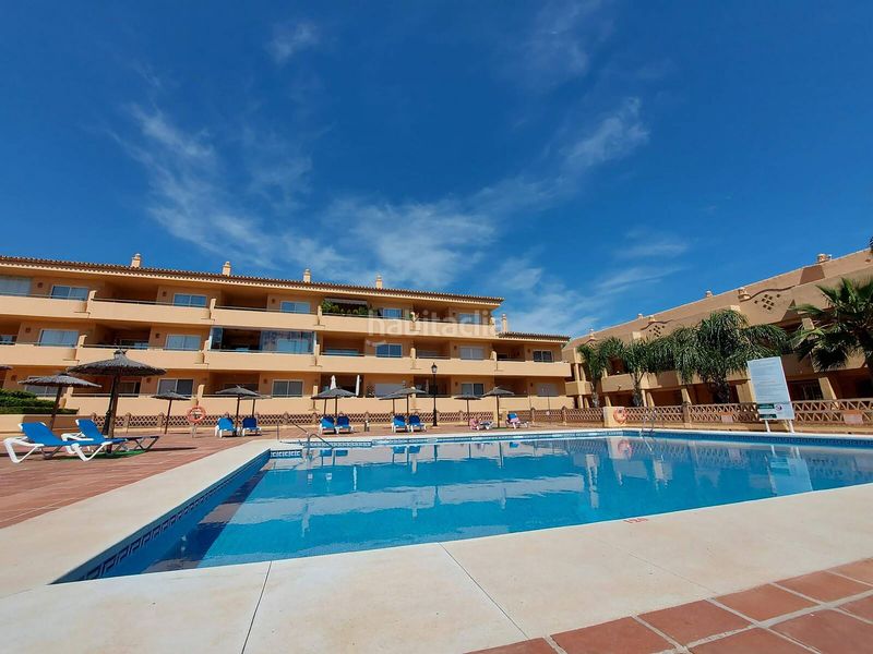 Foto eeefac26-dfeb-4d5b-947c-2fee3d62b966. Apartament amb aparcament piscina a Santa María Marbella