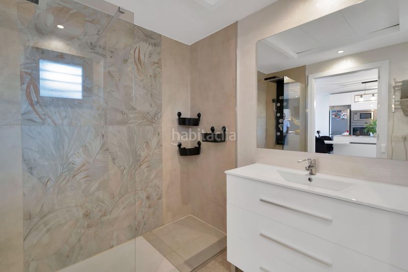 Foto a12b2e5b-6516-48b5-b004-c356072d5849. Àtic amb aparcament piscina a bahía de Casares Casares