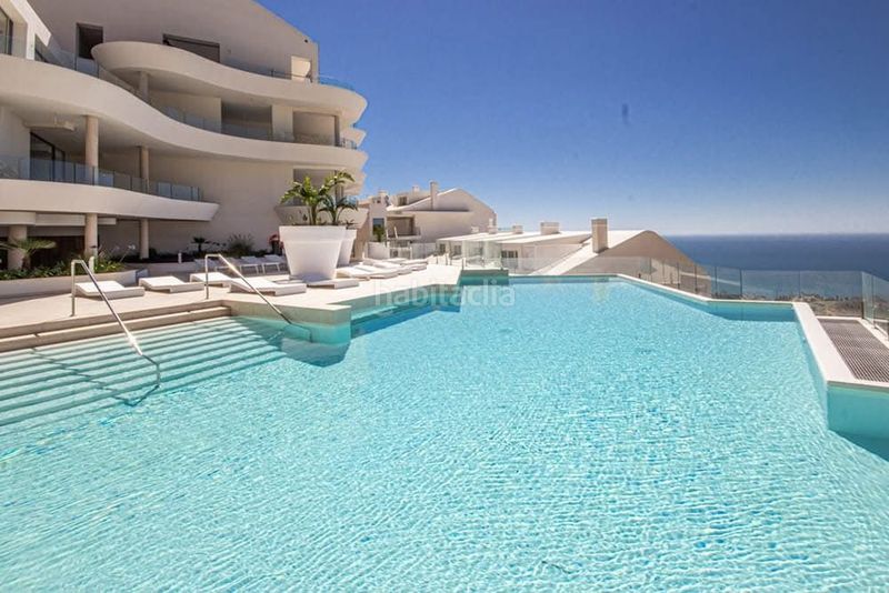 Foto fd3f7aad-fd4b-4da6-a16d-54f455225d7e. Àtic amb aparcament piscina a La Capellanía - El Higuerón Benalmádena
