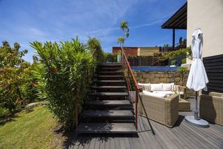 Chalet  4 calle camelia #calle camelia. Elegant villa with private garden and pool and beautiful nature
