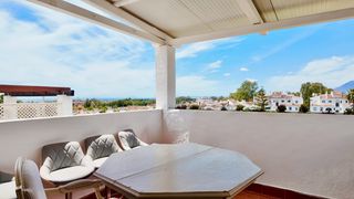 Ático  1 calle nueva atalaya #planta 4. Ático con vistas al mar en el paraíso, estepona  terraza, piscin