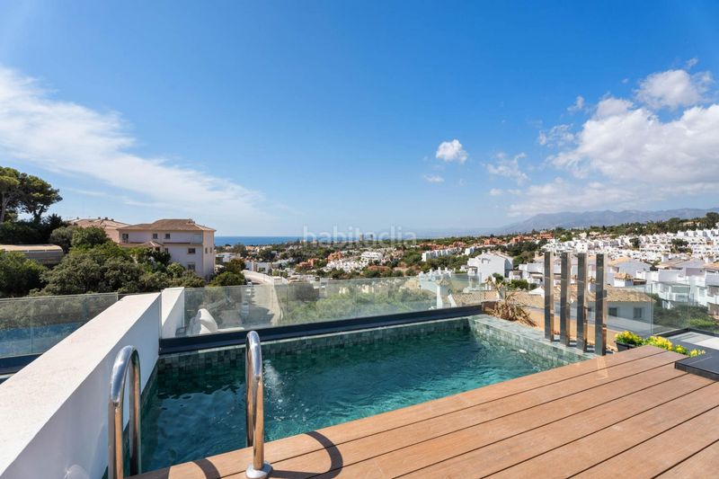 Foto 3a0c8f2d-ce42-462d-8936-743ec46ac968. Apartament amb calefacció aparcament piscina a Cabopino - Artola Marbella