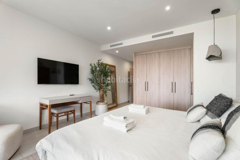 Foto cbbc1b32-33ca-439e-99ee-3de0ee9662be. Apartament amb calefacció aparcament piscina a Cabopino - Artola Marbella