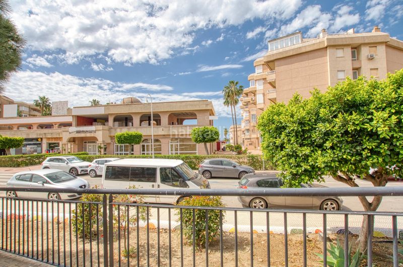 Foto c82e5e4e-afee-433e-b1a1-f8b2578b5c10. Local comercial a Centro Internacional Torrox