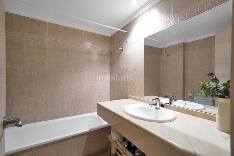Foto 4f35eecb-b06d-47b4-ade4-07212b794440. Apartament amb calefacció aparcament piscina a La Carolina - Guadalpín Marbella
