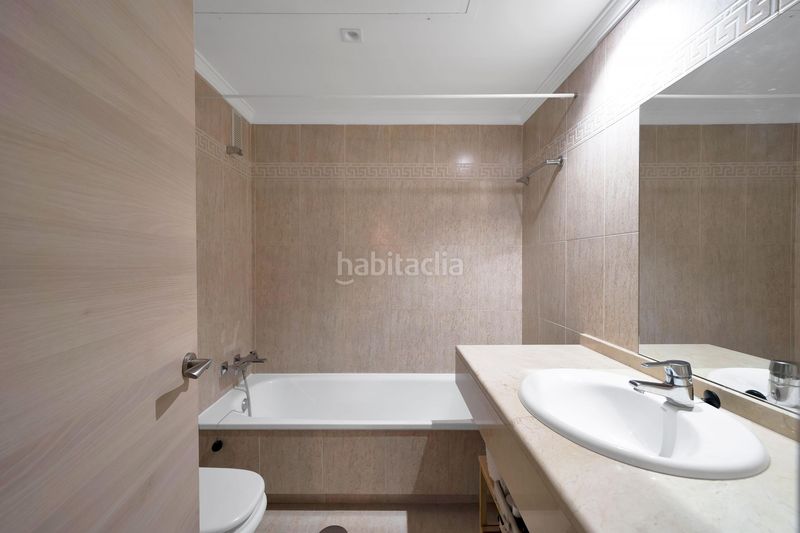 Foto d06da08c-b565-475d-b286-9643cd9e502f. Apartament amb calefacció aparcament piscina a La Carolina - Guadalpín Marbella