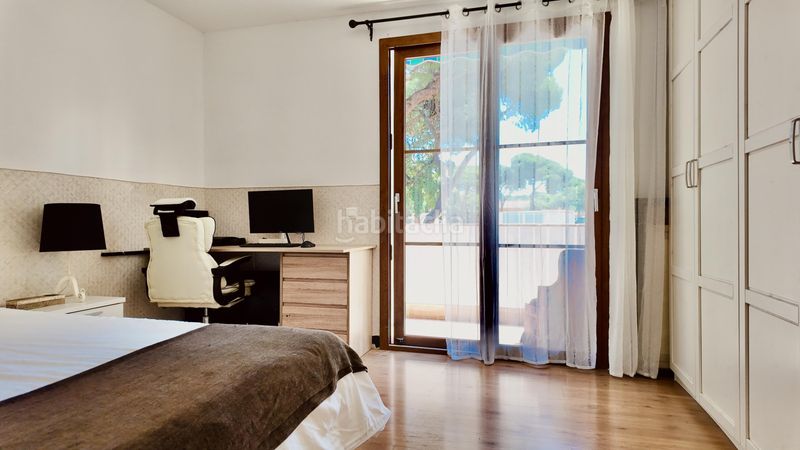 Foto 0b6085fc-6300-4aed-8c4f-dd91d396f18e. Casa adossada a 13 calle joaquín rodrigo a Santa María Marbella