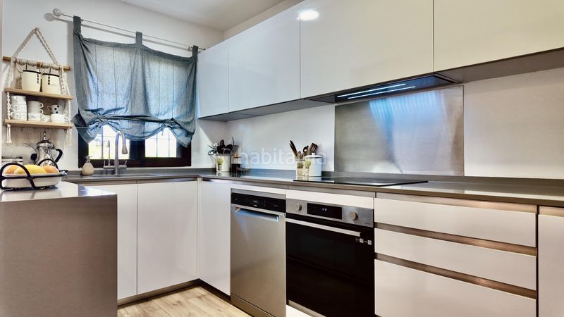 Foto 7ed05b04-93d3-4277-83ed-6524dd68f438. Casa adossada a 13 calle joaquín rodrigo a Santa María Marbella