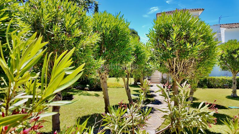 Foto c607fc5d-b939-4a47-83ac-63d7bfb977ac. Casa adossada a 13 calle joaquín rodrigo a Santa María Marbella