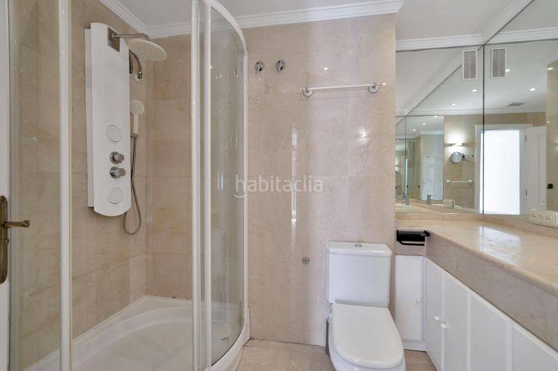Foto 9b05546a-0082-4691-b748-7b21e67cb875. Apartament amb calefacció aparcament piscina a La Carolina - Guadalpín Marbella