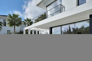 Miete Chalet  Urbanizacion el herrojo #15. Alquiler larga temporada villa contemporánea en el herrojo alto