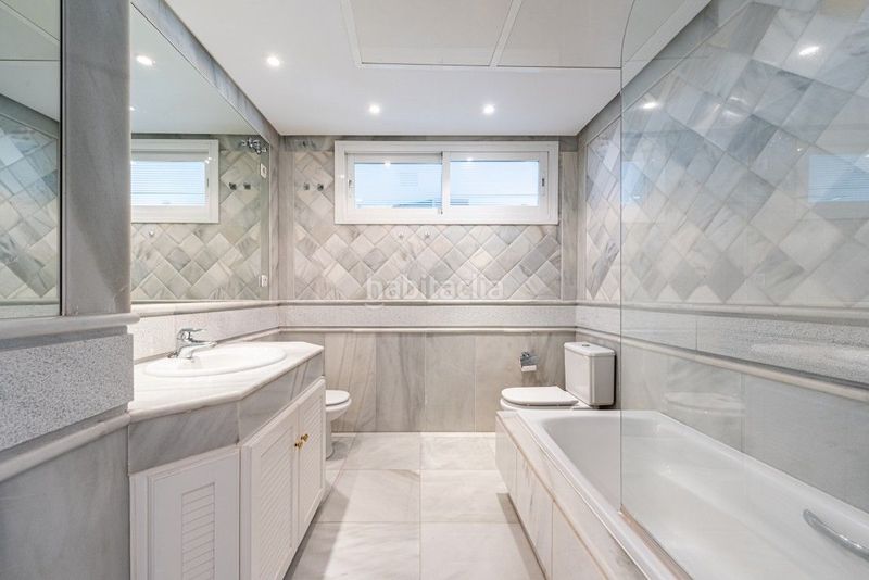 Foto 517835e5-6bea-43fa-a613-74e3b3645d68. Apartament amb calefacció aparcament piscina a La Carolina - Guadalpín Marbella