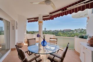 Miete Dachwohnung  Urbanización golf río real #bloque 2, 5b. Ático en urbanización golf río real, marbella