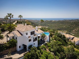 Xalet  5 calle juan lerma valero #urb. montemayor alto, v. Mediterranean 5 bedroom villa with spectacular seaviews
