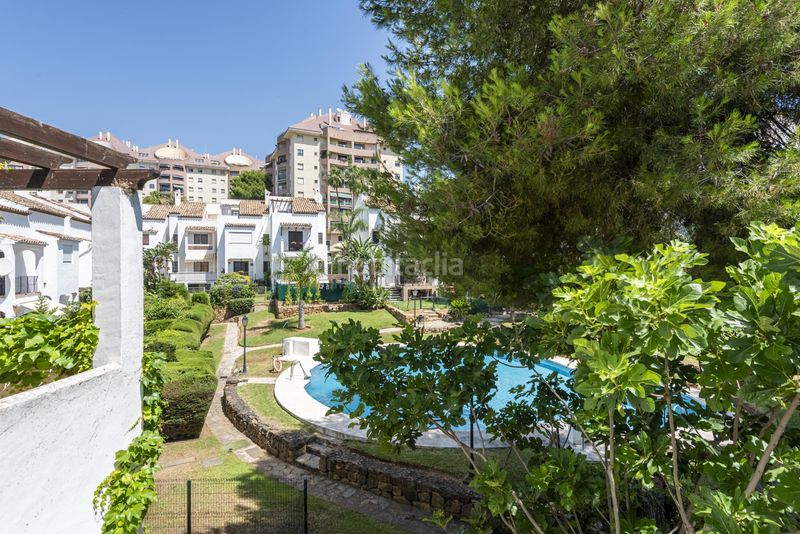 Foto 4624c932-a9ee-48af-ba8e-d96e895d980d. Casa adossada amb piscina a Huerta Belón - Calvario Marbella