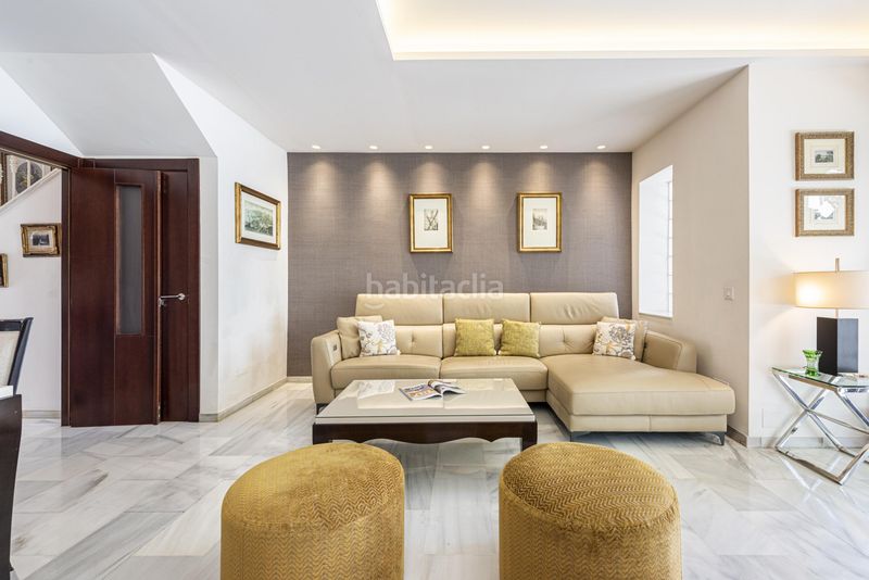 Foto f9f810c9-0ae8-45c4-93d2-939a1f6b4aab. Casa adossada amb piscina a Huerta Belón - Calvario Marbella