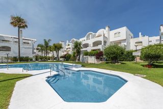 Apartament  17 calle de sabinillas #conjunto flamingos park, b. Spacious and bright 3 bedroom apartment in el paraiso