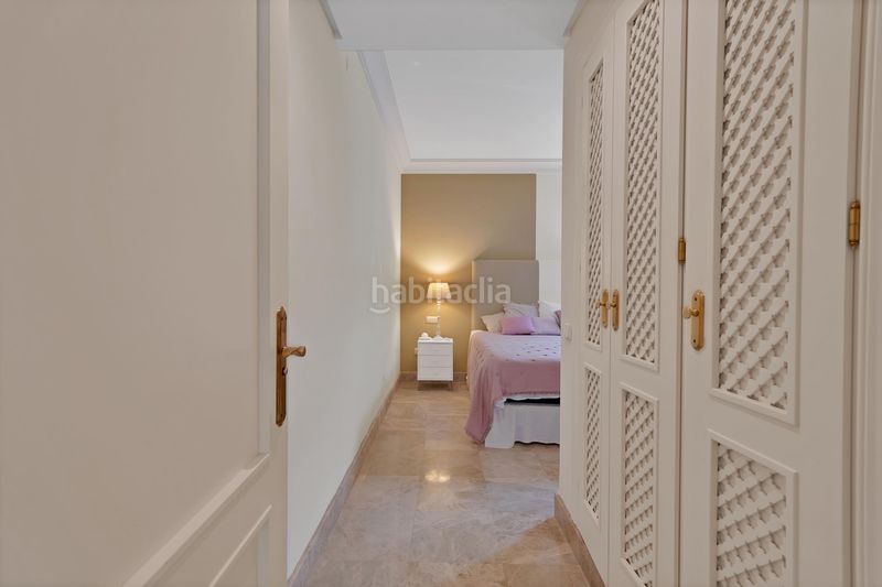 Foto 11568117-d671-4c09-859f-5a039bb3b1e1. Apartament amb calefacció aparcament piscina a Los Naranjos Marbella