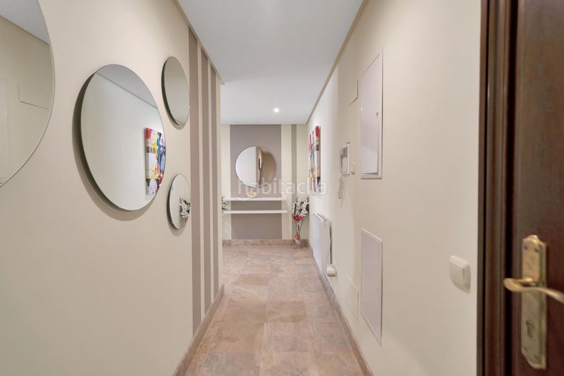 Foto 4e7c3039-8cd7-426a-85da-2d0c2ac05d86. Apartament amb calefacció aparcament piscina a Los Naranjos Marbella