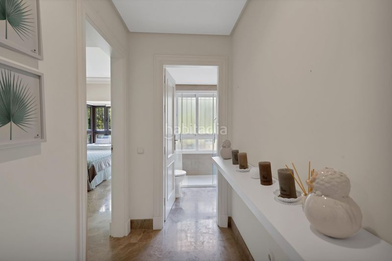 Foto 52eac437-3ba7-4bcd-8a85-4070d42242e8. Apartament amb calefacció aparcament piscina a Los Naranjos Marbella