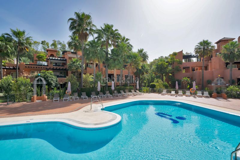 Foto 933afc15-c041-464c-b4bf-9564919ea4b9. Apartament amb calefacció aparcament piscina a Los Naranjos Marbella