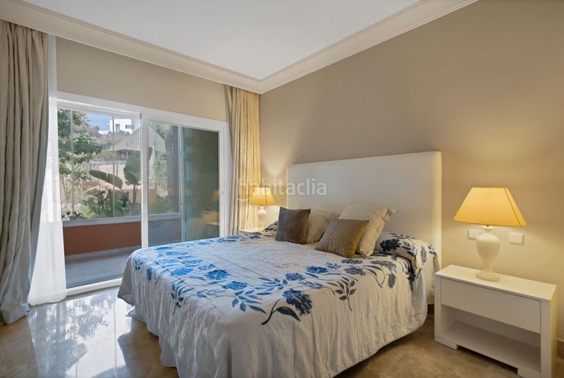 Foto d248c7d3-0c81-4a69-9f57-44c271434c98. Apartament amb calefacció aparcament piscina a Los Naranjos Marbella