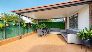 Maison jumelée  Cl s/n 31 (monte biarritz) 29. Imagine starting your day with breakfast on your s...