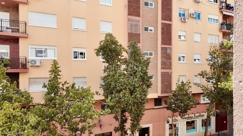 Foto 0b311167-eaff-4ca4-85d1-ff514aea93c5. Apartament amb aparcament a El Molinillo - Capuchinos Málaga
