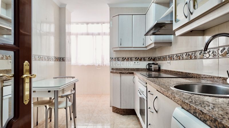Foto 787f6d1a-4e77-46f3-8745-b4bb8a655fd7. Apartament amb aparcament a El Molinillo - Capuchinos Málaga