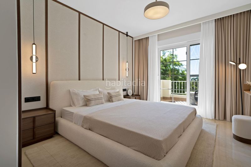 Foto 299ab415-a6d9-41d1-9967-521ce9725d9b. Apartament amb aparcament piscina a lomas de Marbella club Marbella