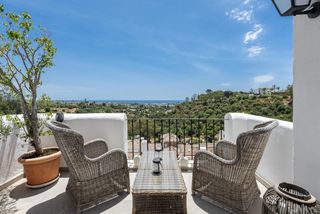 Apartamento  Urb puerto del almendro, conjunto las terrazas cal. Fully renovated 2 bedroom apt with panoramic seaviews