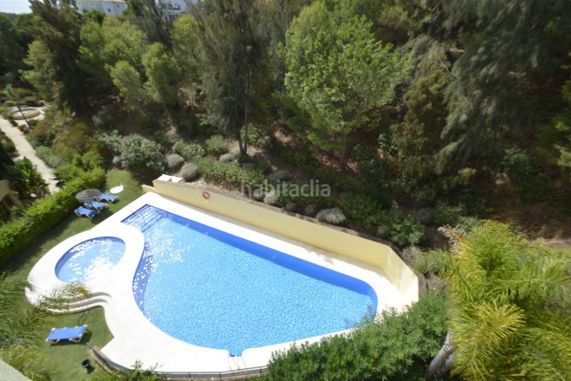 Foto dd4f8224-fd53-4ea9-94c2-095e4c8aa967. Àtic amb calefacció aparcament piscina a Santa María Marbella